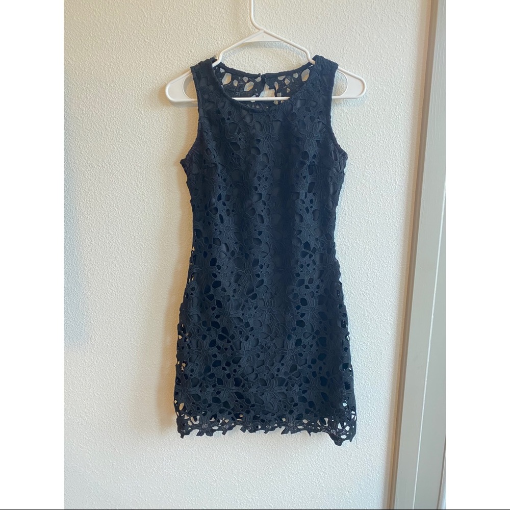 Cute little black lace dress! 🖤